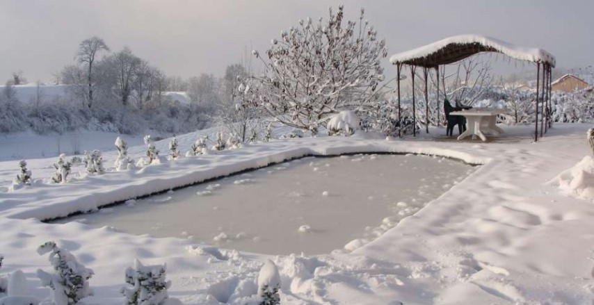 Vivapool | Jak zabezpieczyć basen na okres zimowy?