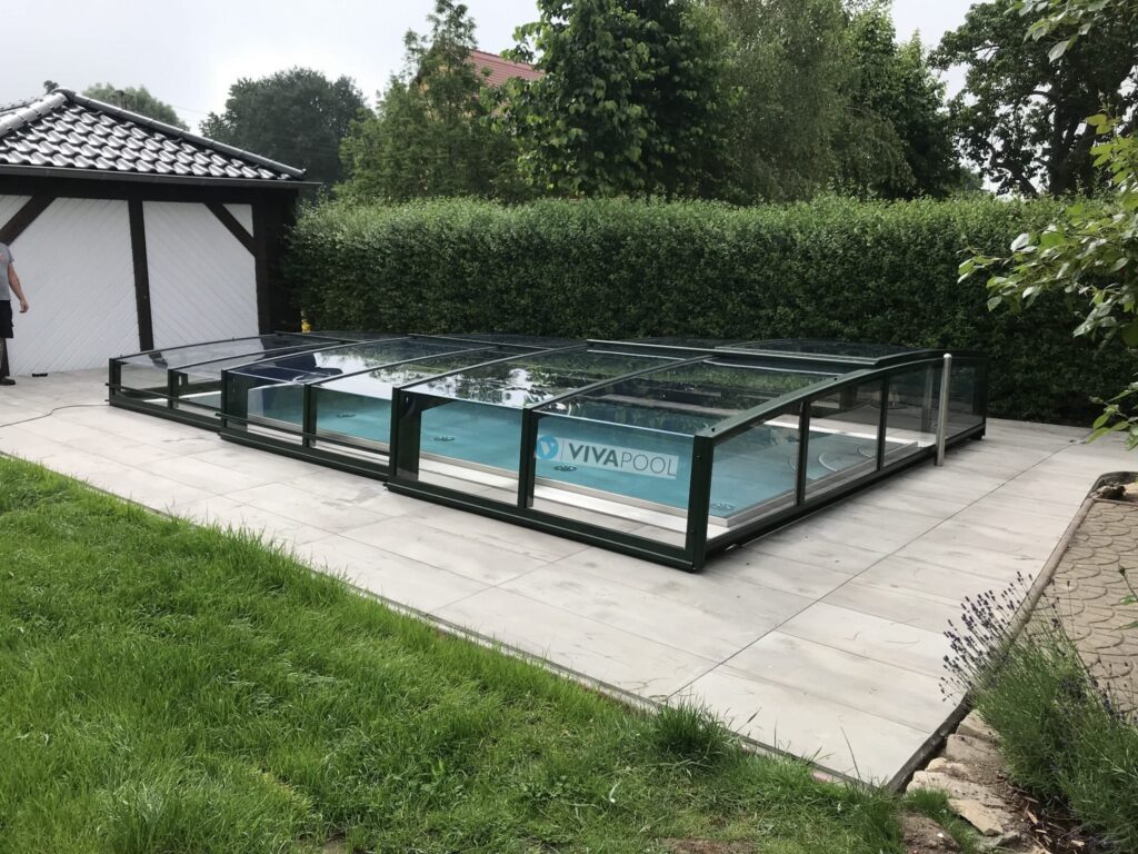 Nowoczesne zadaszenie 7,75 x 3,50 x 0,50 na basen PRESTIGE R1 z jedną szyną PC lity MOCNE
