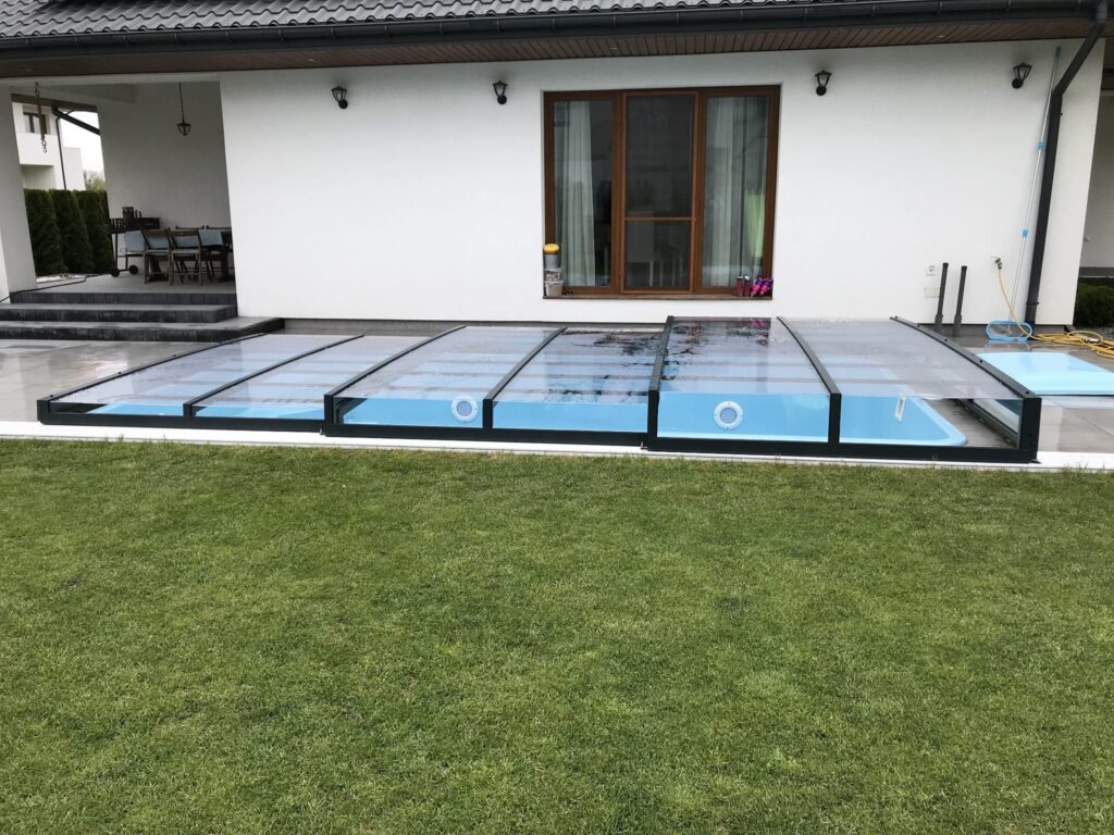 Zadaszenie na basen PRESTIGE 9,50 x 4,00 x 0,60 nowoczesna pokrywa basenowa z poliwęglanu litego