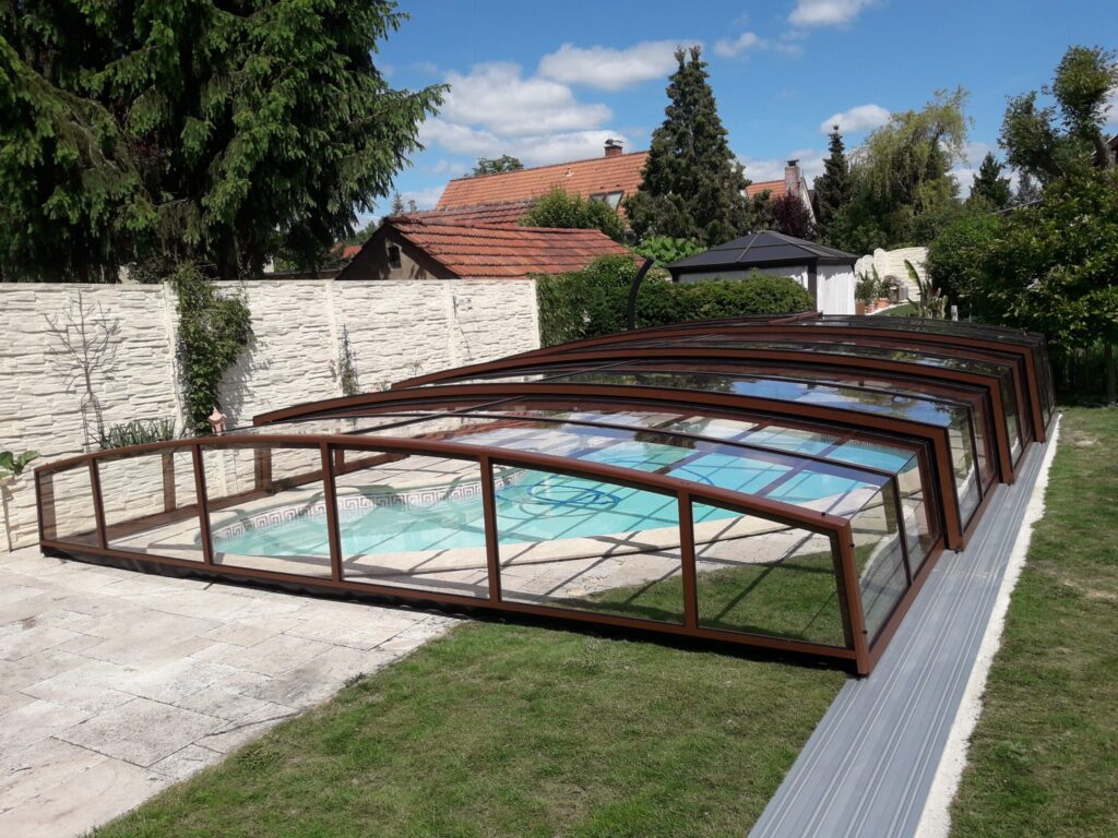 Nowoczesne zadaszenie 15,37 x 6,00 x 0,95 na basen CASABLANCA R1 z jedną szyną poliwęglan lity