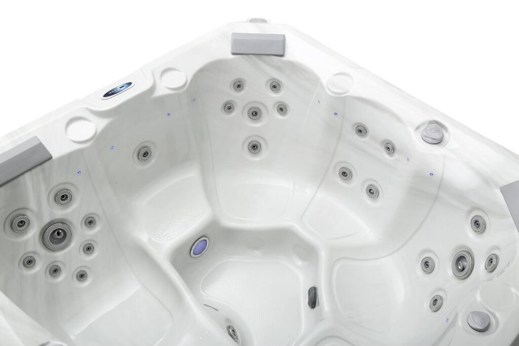 Wanna z hydromasażem TEBAS LuxSpa KAMSIA – 6-osobowe jacuzzi ogrodowe