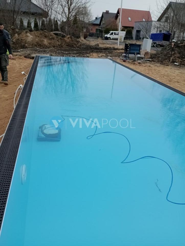 vivapool-radomsko-przelewowy-basen-ogrod-harmonia