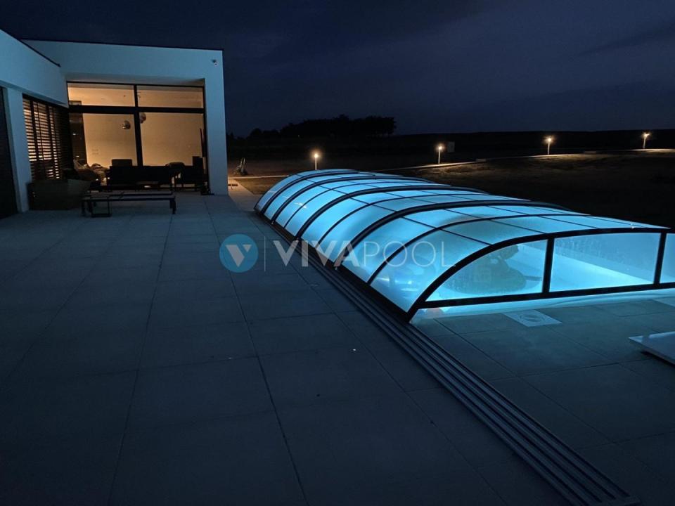 vivapool-radomsko-ogrod-baldachim-nowoczesny