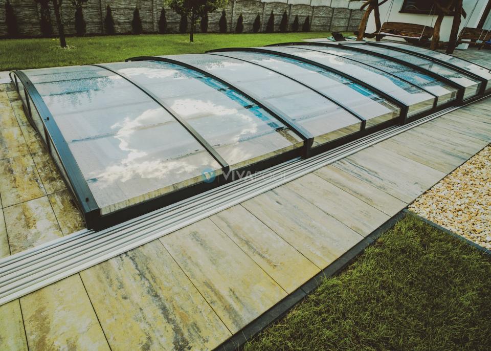 vivapool-radomsko-subtelna-zaslona-patio