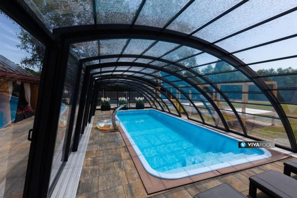 vivapool-radomsko-polikarbonatowy-szczyt-domowy