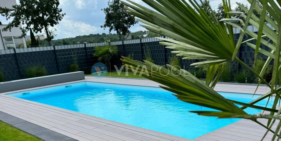 vivapool-radomsko-majestatyczny-basen-posesja